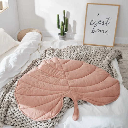 Tapis en forme de feuille d'eucalyptus