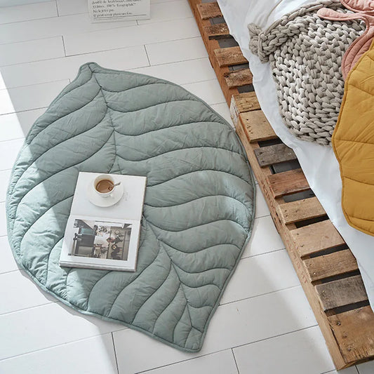 Tapis en forme de feuille de chêne